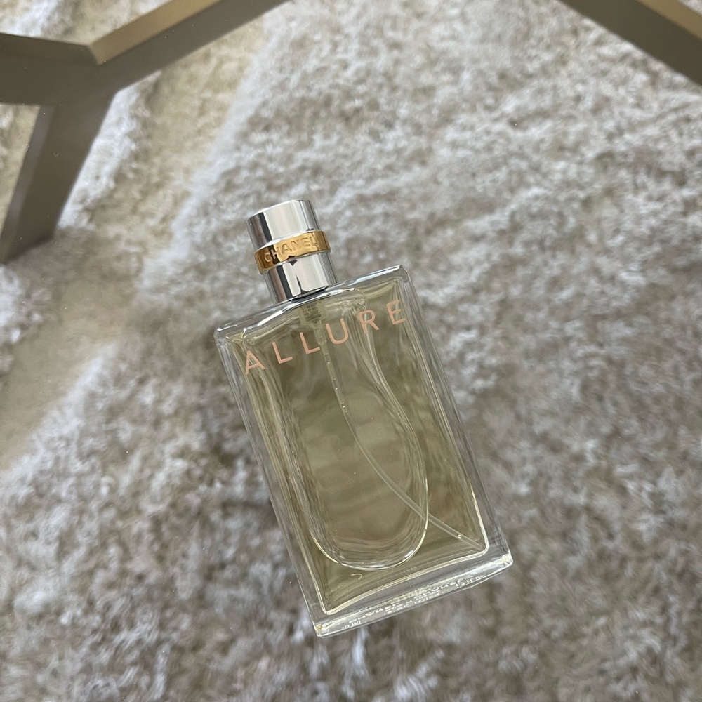Chanel Allure Perfume